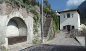 56 Piazzetta della fontana...